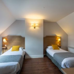 Hebergement Village club la FERTE IMBAULT