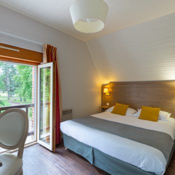 Hebergement Village club la FERTE IMBAULT