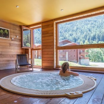 bain à remous village club Val-Cenis