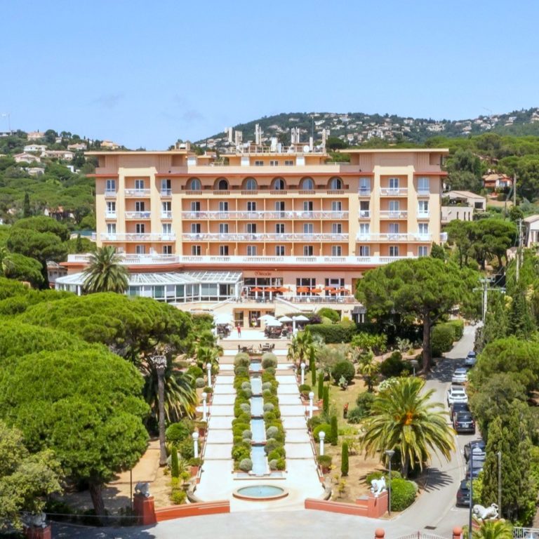 village club les issambres val-d'esquières