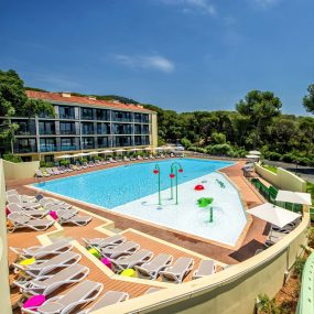 Piscine Village Club Miléade de Carqueiranne