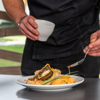 restaurant village club la grande motte